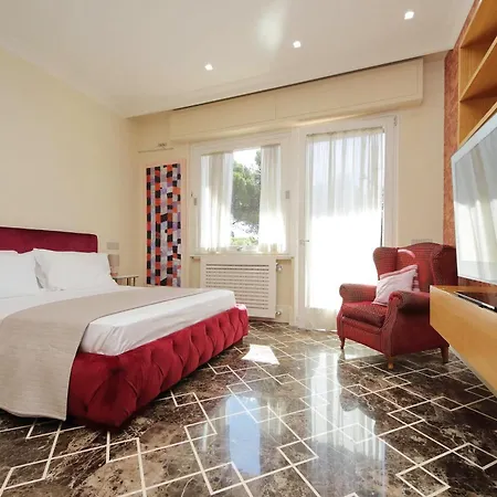 アパート Ych-elegante Vicino Ada