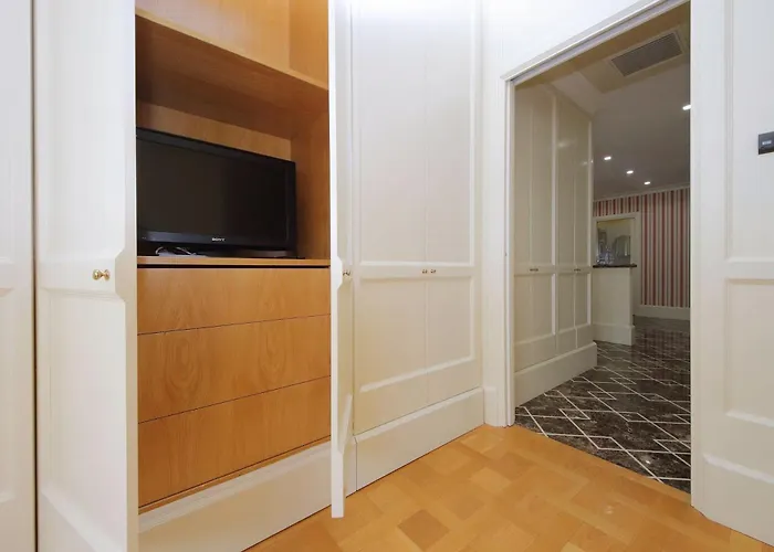 Ych-elegante Vicino Ada Lägenhet *